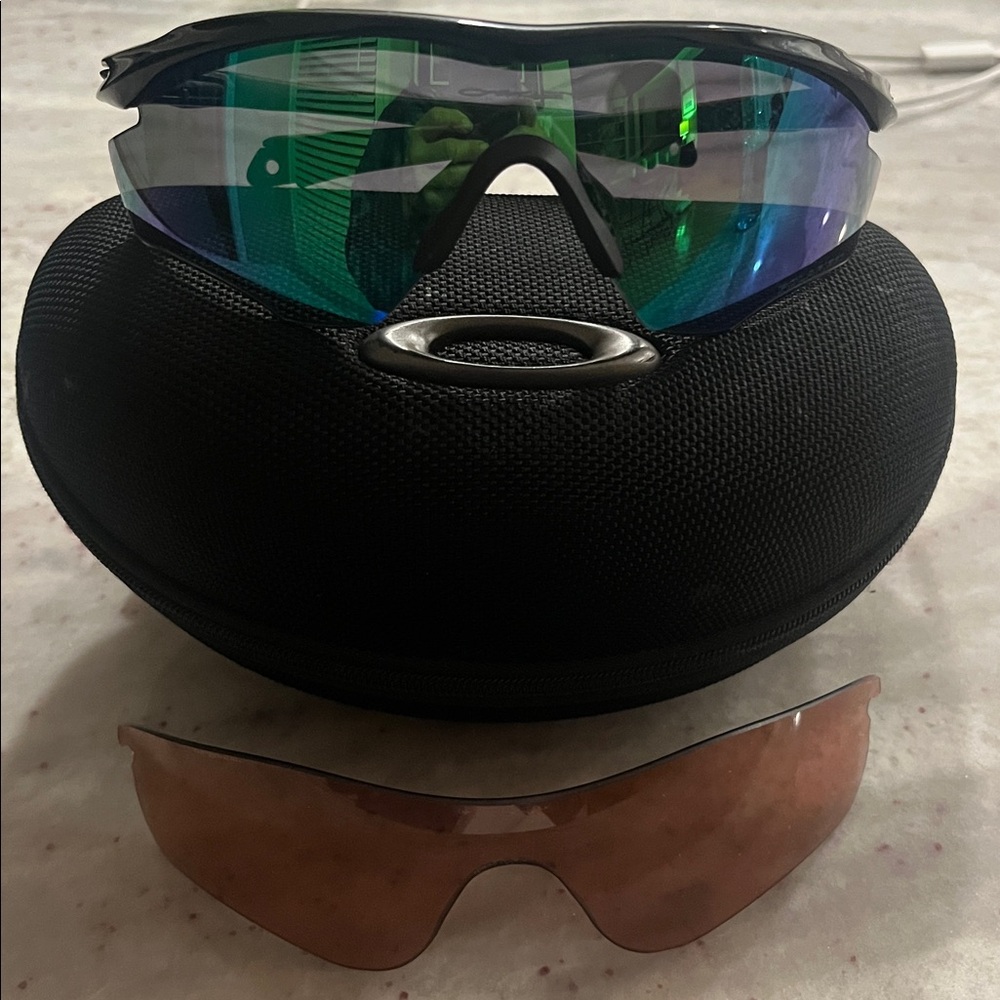 Oakley Sunglasses 009212-08 Frame